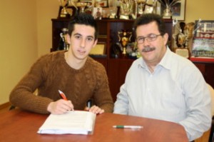 Joselito firma su renovación