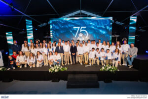 Foto de familia de todos los premiados en la Gala del Deporte de 2022.