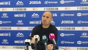 Tato entrenador del Atlético Baleares.