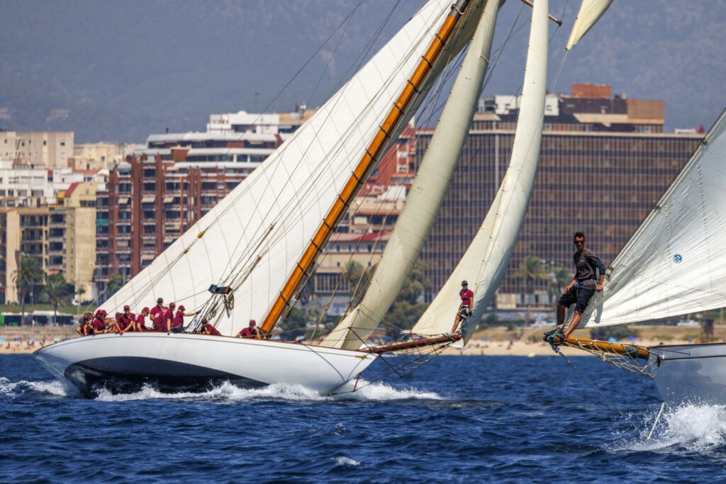 » El Tuiga encabeza la clasificación en Big Boats. Fotografías: Nico Martínez